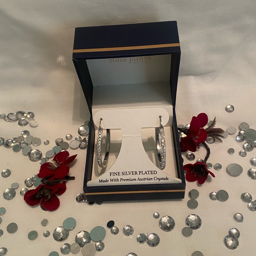 SOPHIA JAMES NEW YORK FINE SILVER PLATED PREMIUM AUSTRIAN CRYSTALS